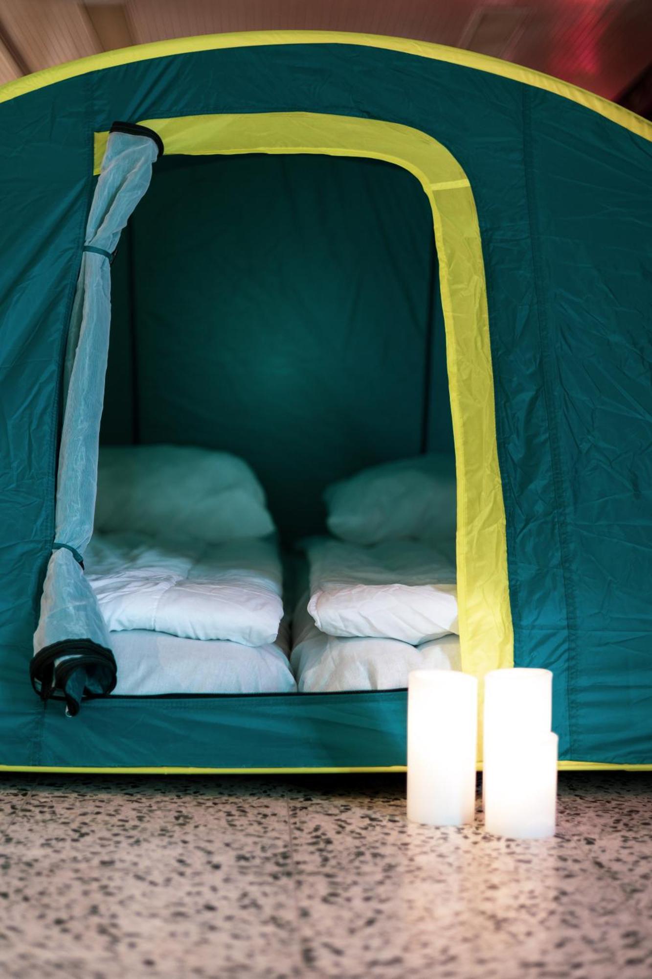 Hotel Indoor Camping Helsinki Exterior foto